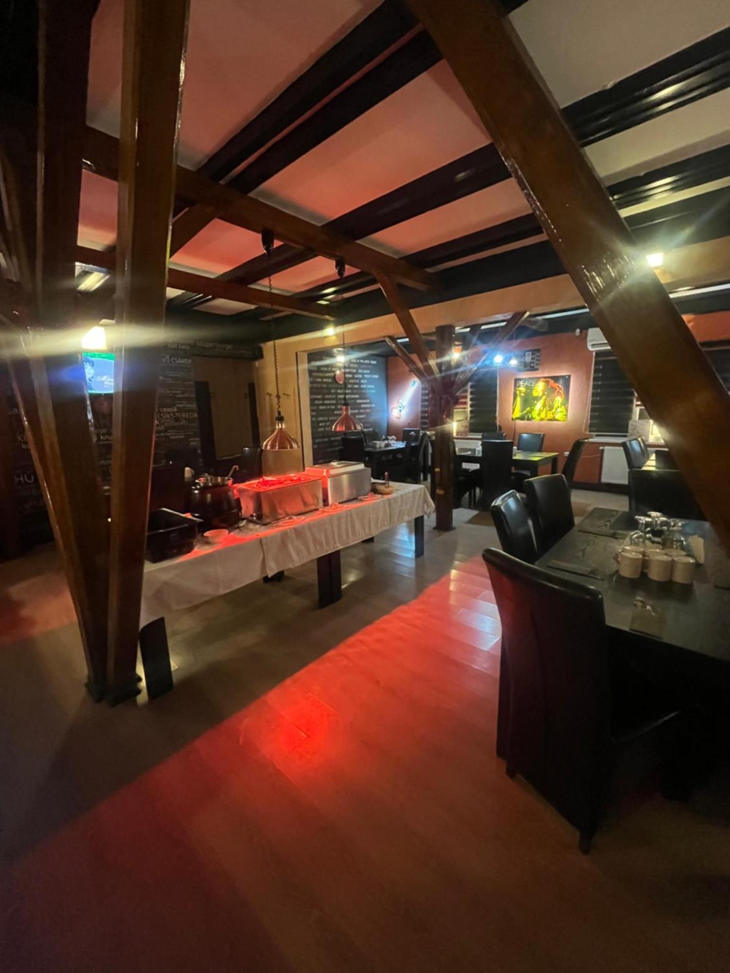 Prince Hotel ミエルクレア＝チュク エクステリア 写真