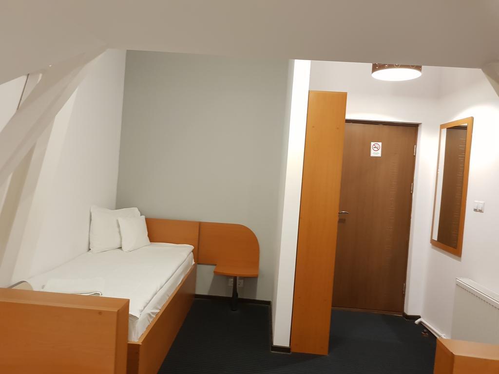 Prince Hotel ミエルクレア＝チュク エクステリア 写真