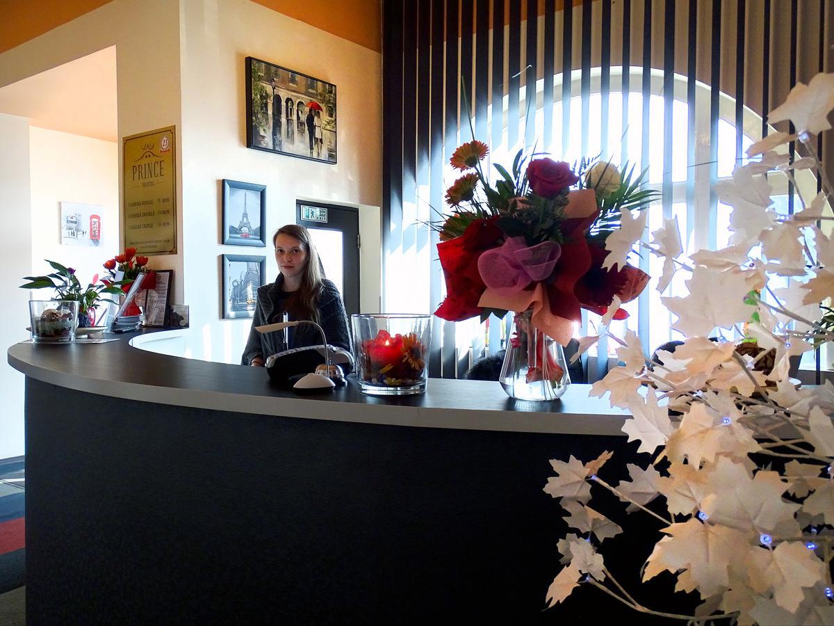 Prince Hotel ミエルクレア＝チュク エクステリア 写真